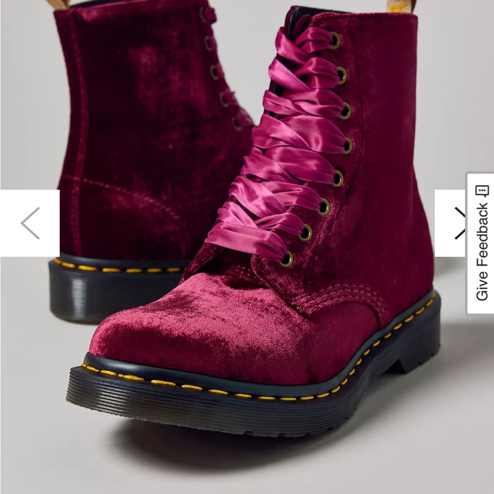 Dr. Martens velvet maroon size 7 women